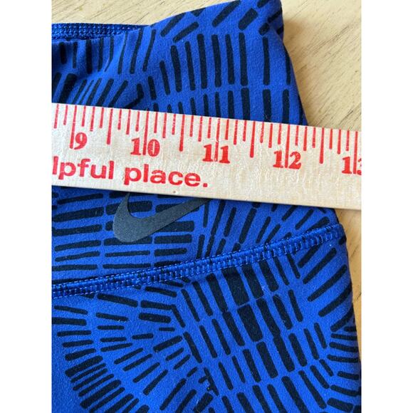 Nike Royal Blue Tribal Yoga Leggings Capris Legendary Print Dri Fit Training XS - Picture 8 of 12